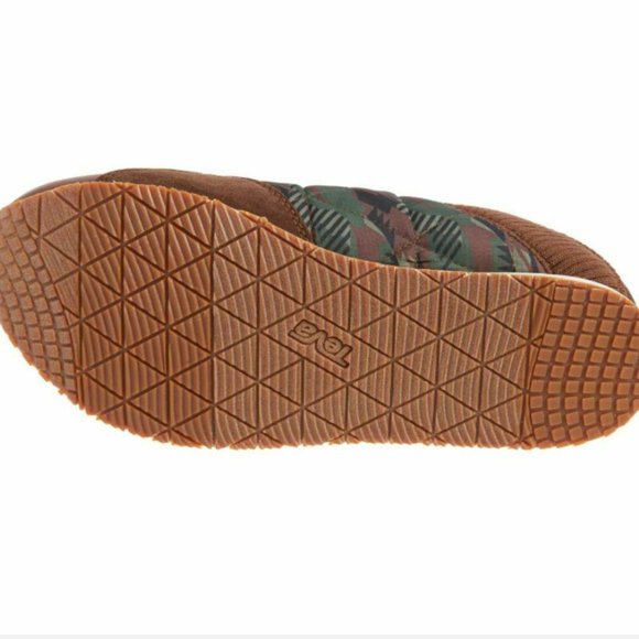 Teva Ember Quilted Moc Slip-on, Camo, Men7.5/Women 8.5, Water resistant - Picture 2 of 5